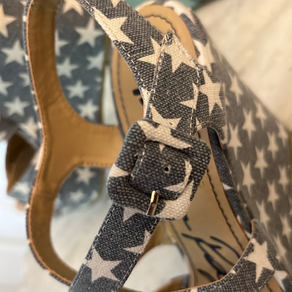 NEW Condition American Rag Rachey American Star Wedges! - Picture 4 of 11